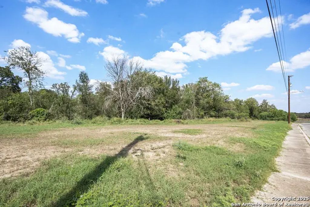 323 Bundy, San Antonio