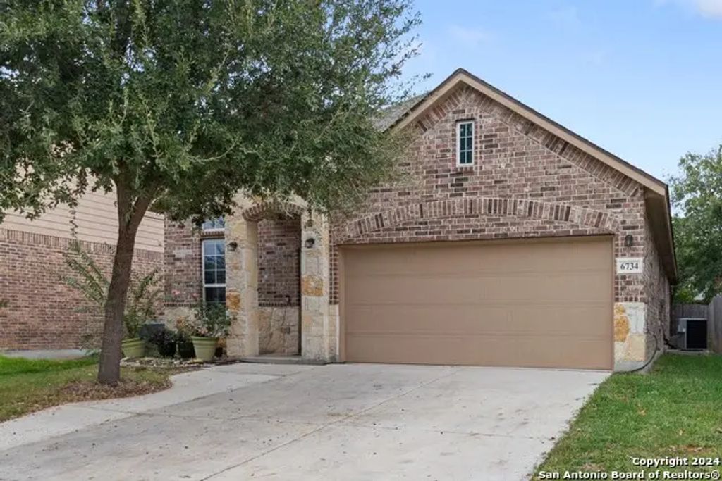 6734 Indian Lodge, San Antonio