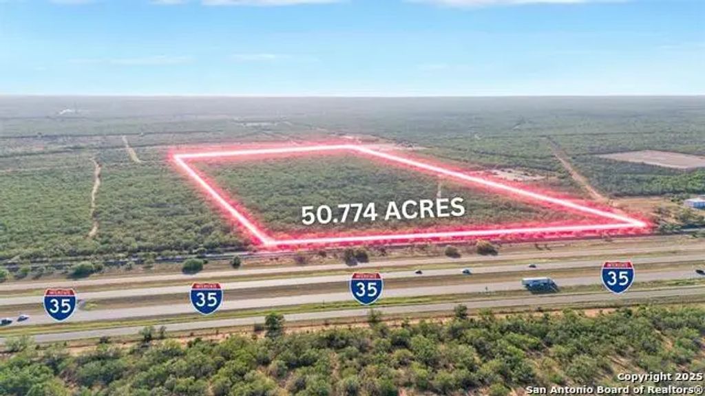50 Acres Ih 35 Frontage, Laredo