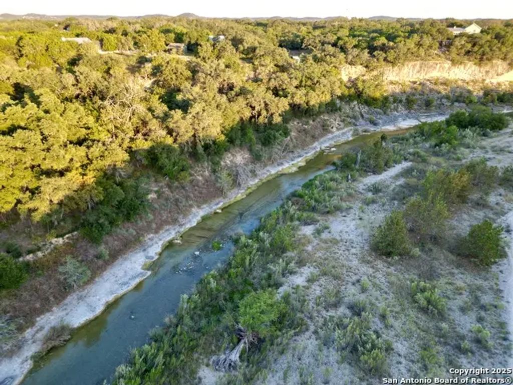 Lot 55 Comanche Path, Bandera
