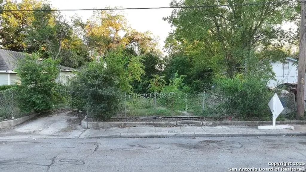 1318 Essex, San Antonio