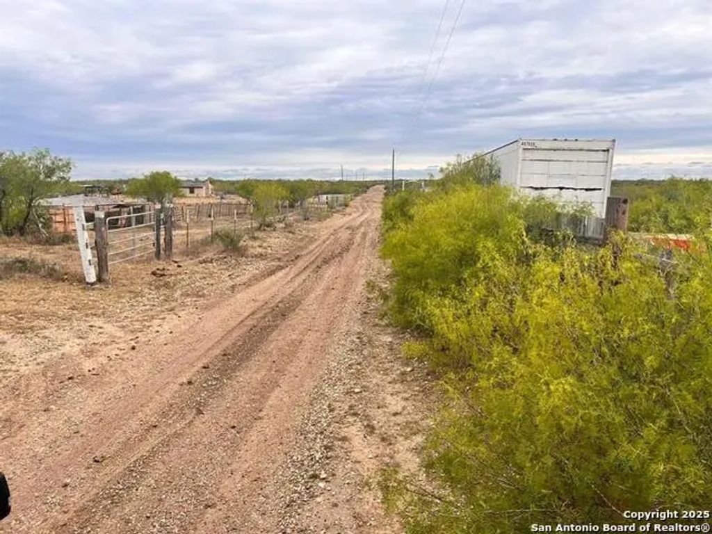 1 Acre 79 Tract Las Pilas Rd, Laredo