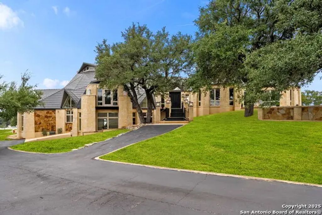 117 Clear Springs Drive, Boerne