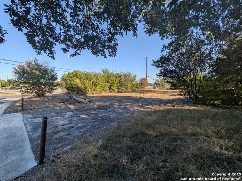 102 Moss Valley, San Antonio