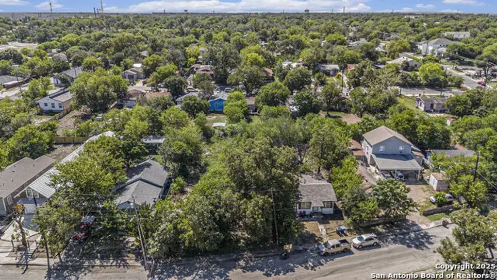 1822 Aransas, San Antonio