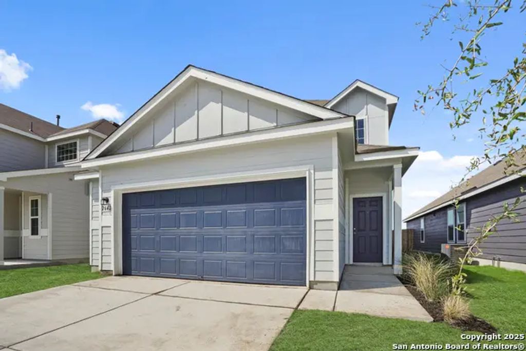 2642 Downsbury Road, New Braunfels