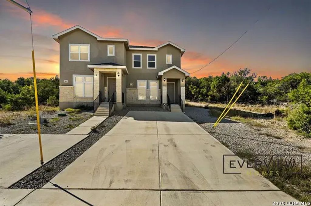 229 High Dr A, Spring Branch