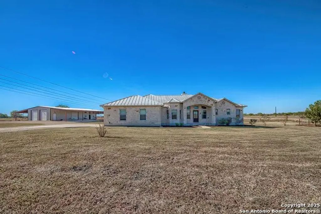 240 Glory Lane, Marion