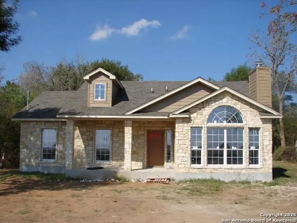 7310 Tiff Nichole, Von Ormy