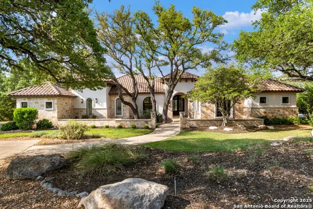 147 Augusta, Boerne