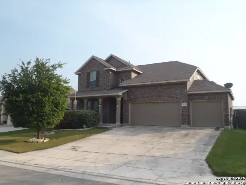 2042 Carter Ln, New Braunfels