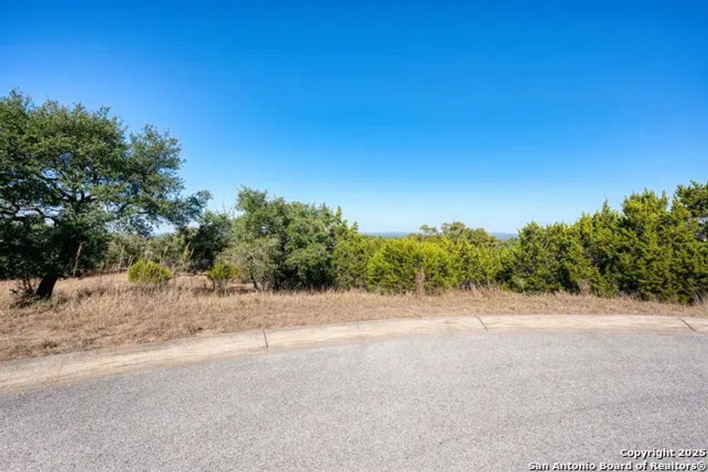11 Wynstone, Boerne