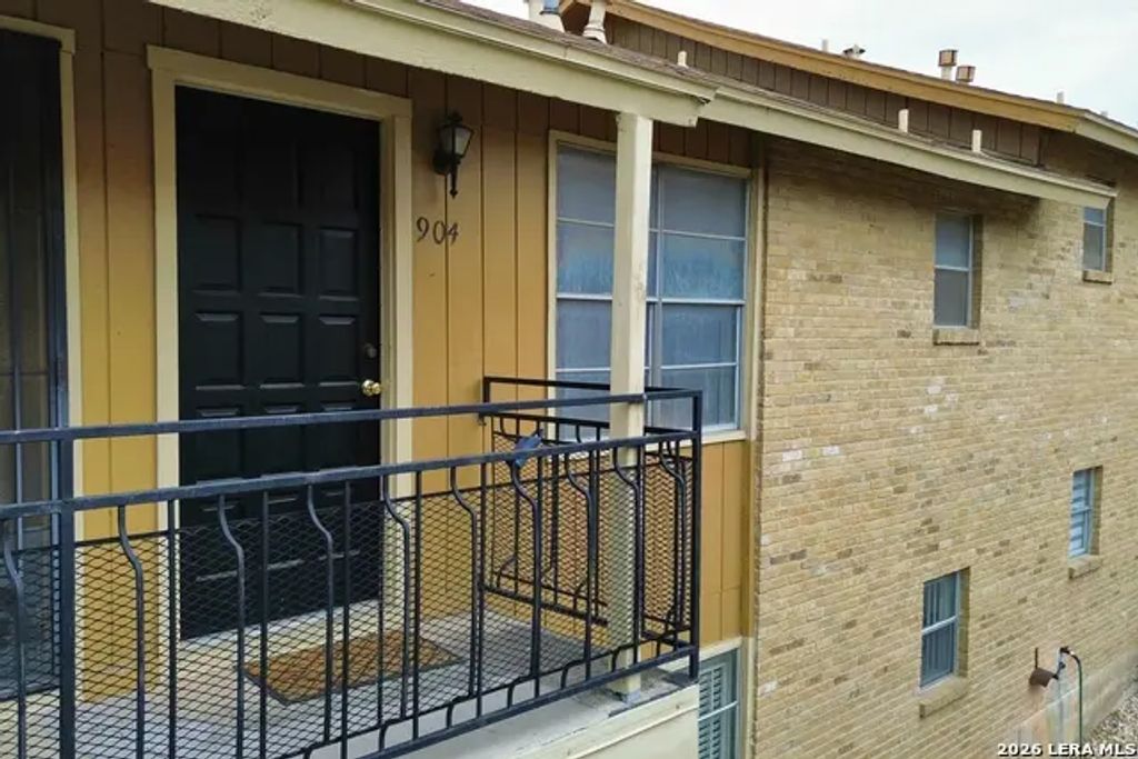 923 Vance Jackson Rd 904, San Antonio