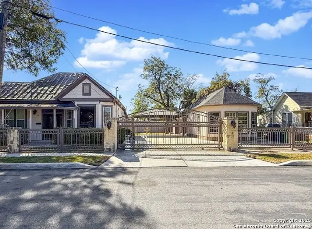 101 Upson, San Antonio