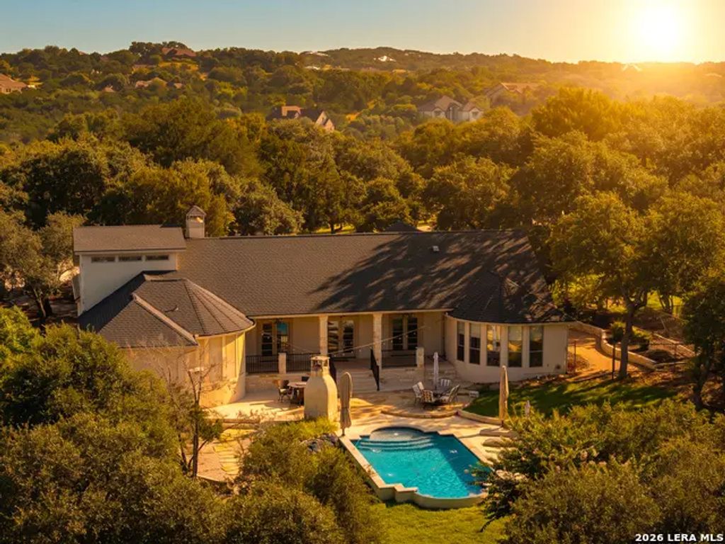 372 Shady Hollow, New Braunfels