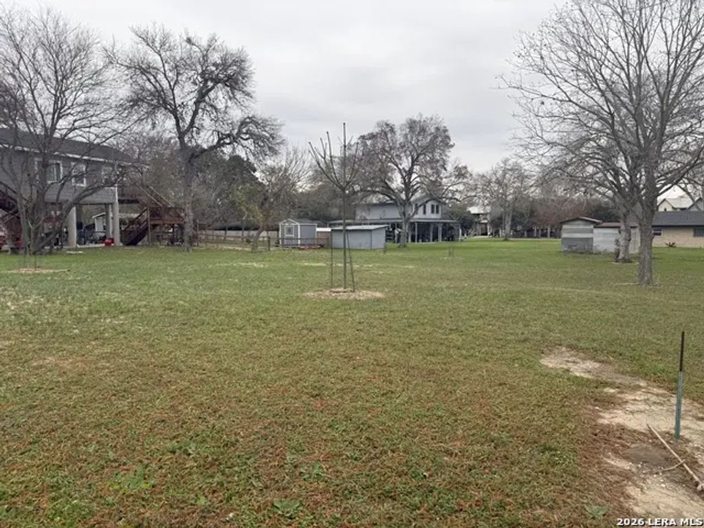 112 Lake Forrest Dr., Seguin