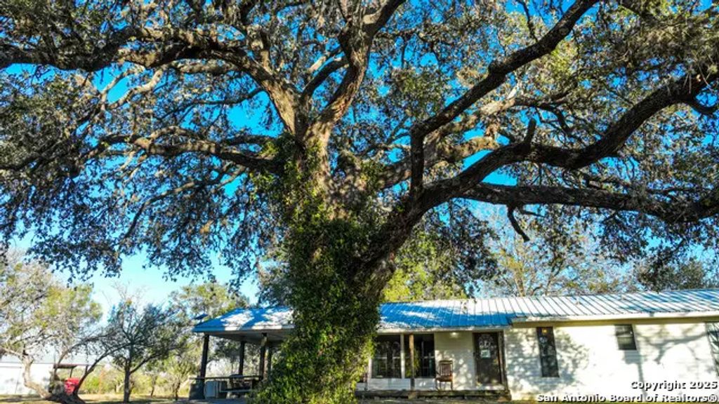 11190 Jarratt, Atascosa