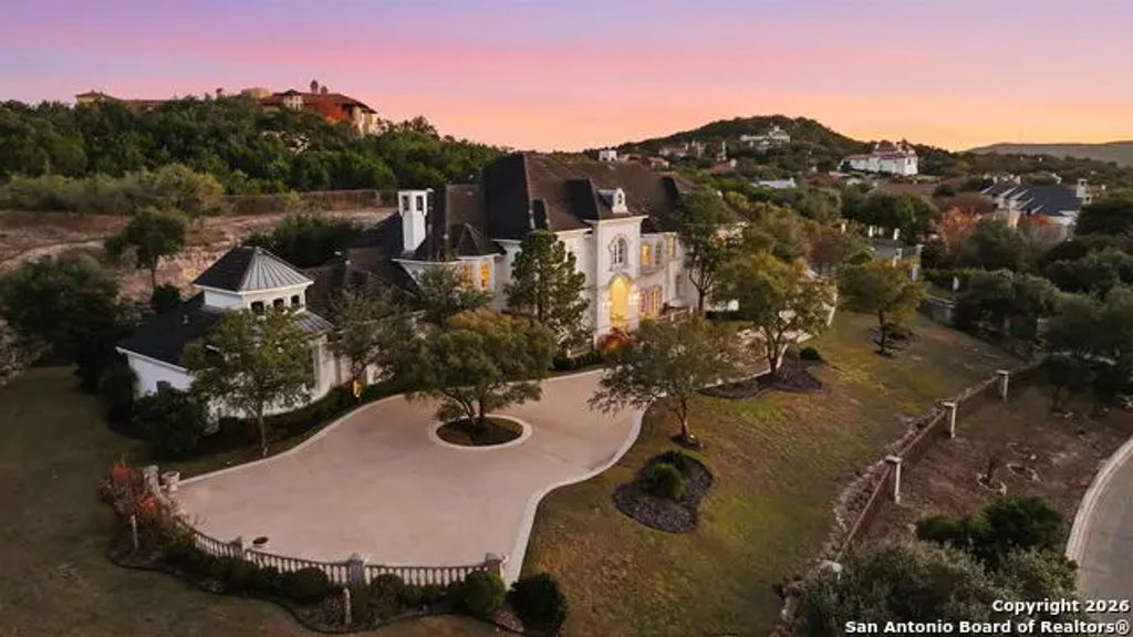 2 Admirals Way, San Antonio