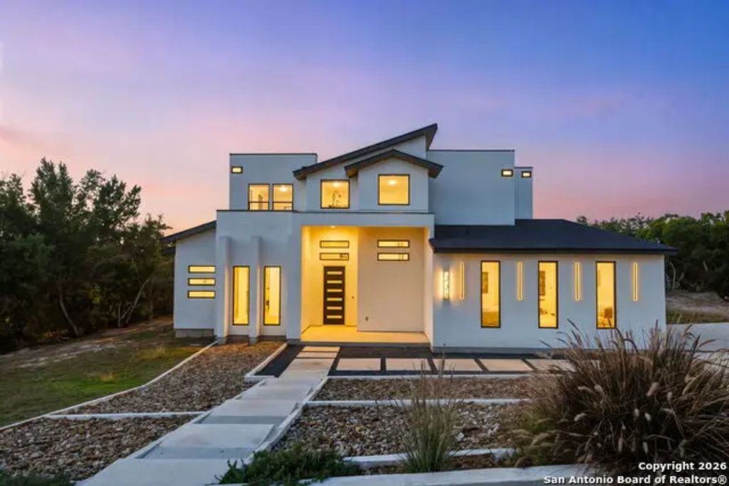 220 Sendera, Canyon Lake