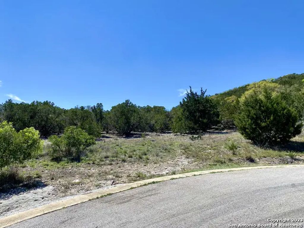 Lot 345 Pr 1747, Mico