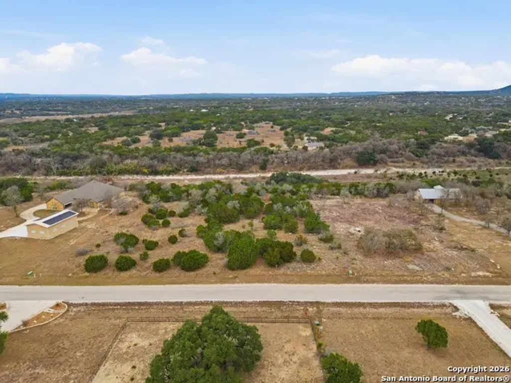 107 Palomino Springs, Bandera