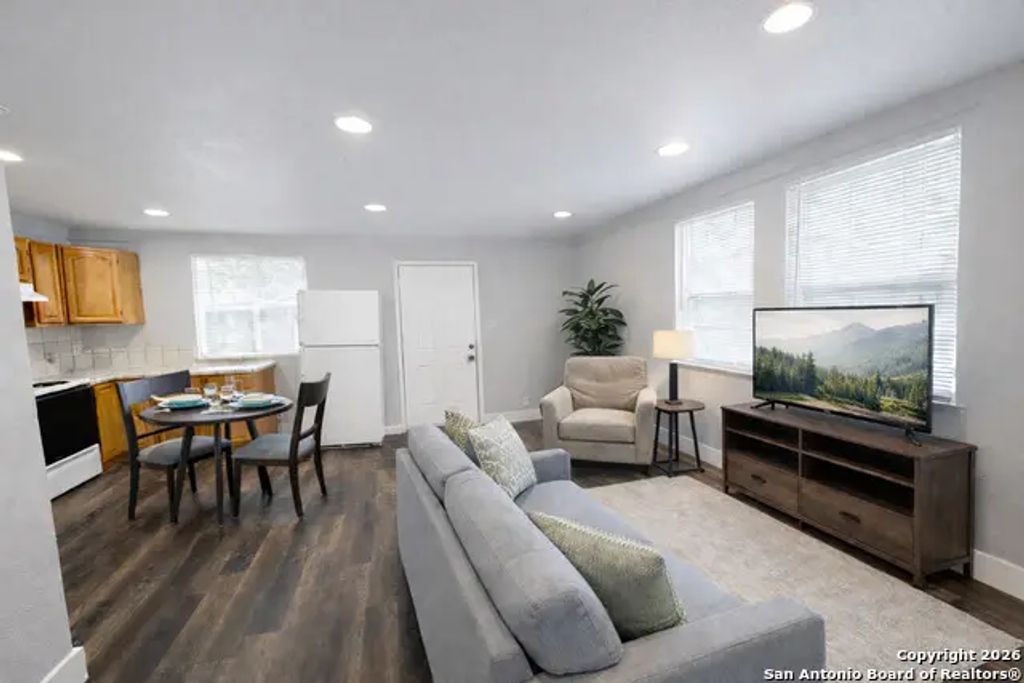 116 Dolores 1, San Antonio