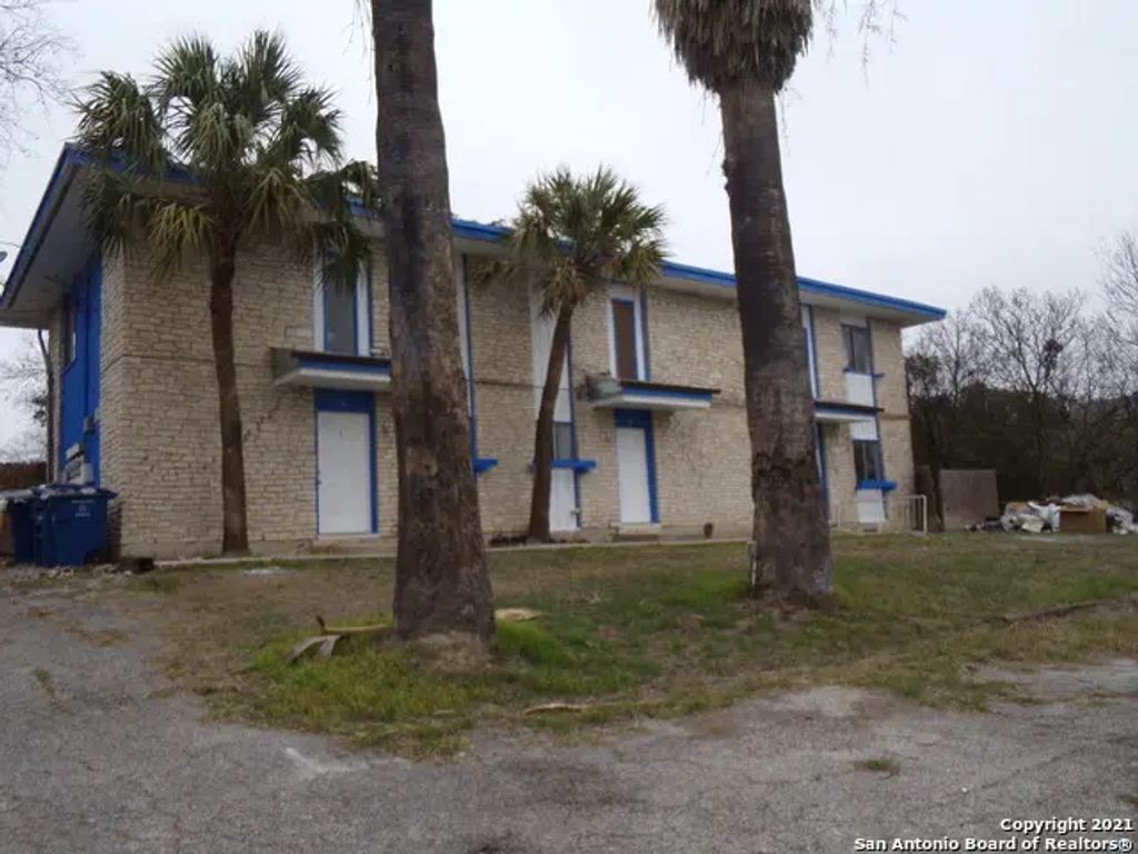4835 Gus Eckert 3, San Antonio