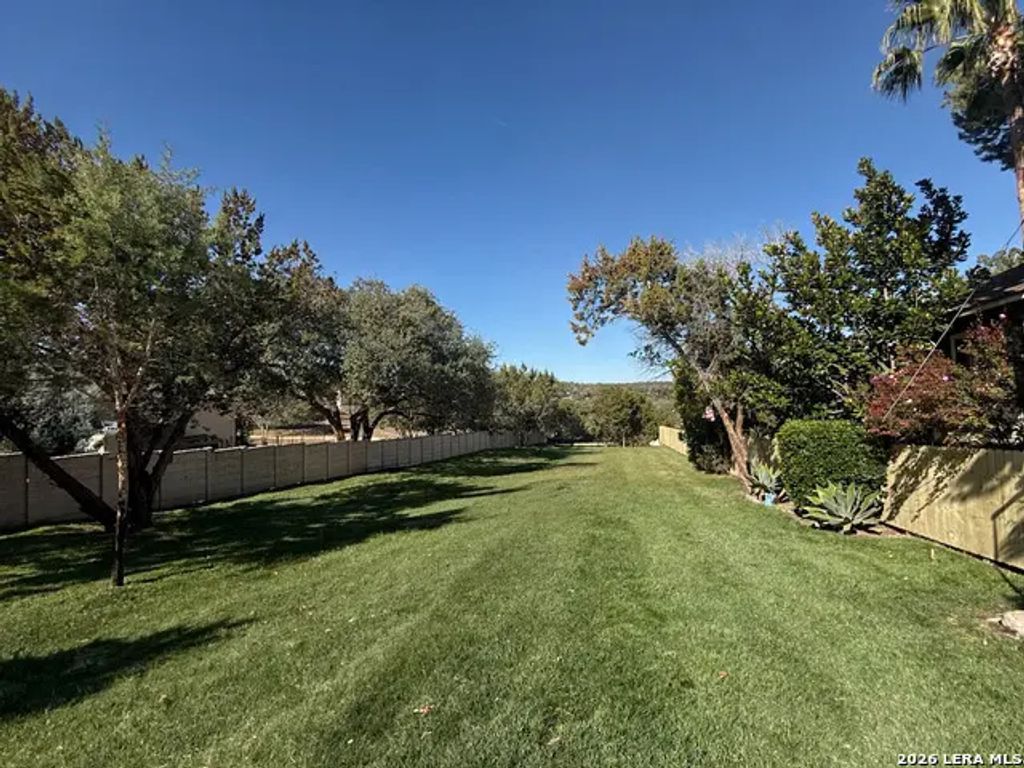 162 Tropical, Canyon Lake