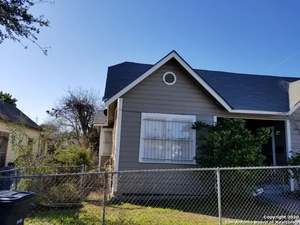 2238 N Interstate 35, San Antonio