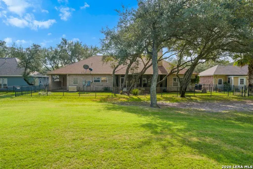 104 Peachtree, Rockport
