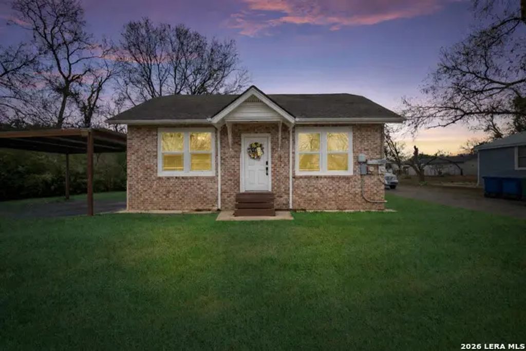 10436 Mountain View Dr, San Antonio