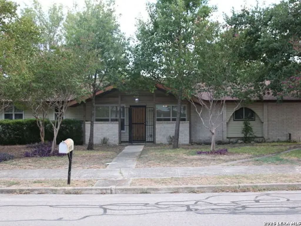 7170 Rolling Hills, San Antonio