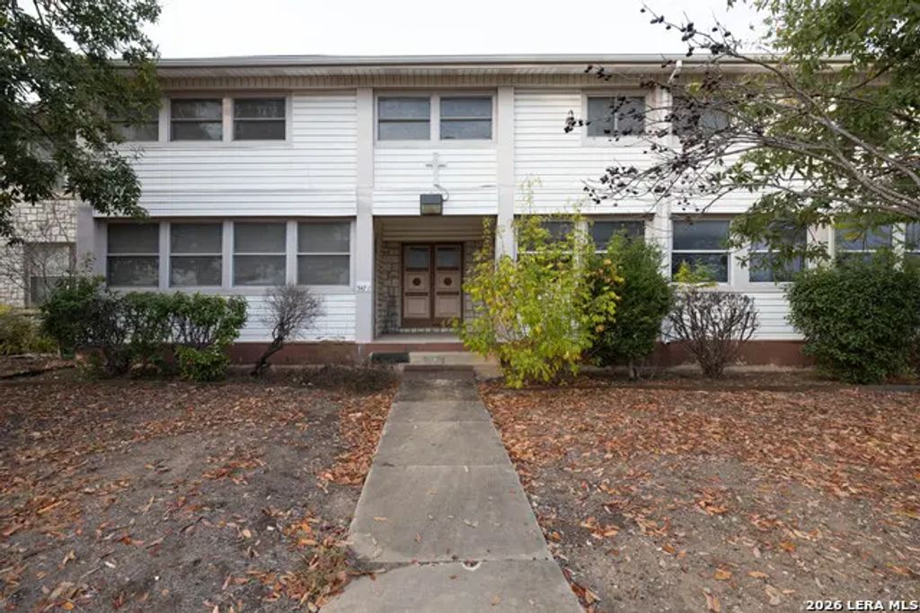 543 Club Dr, San Antonio
