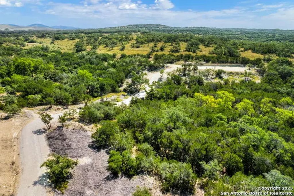 472 Stallion Estates Dr, Spring Branch