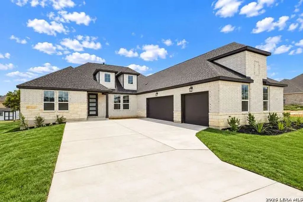254 Poe Parkway, Castroville