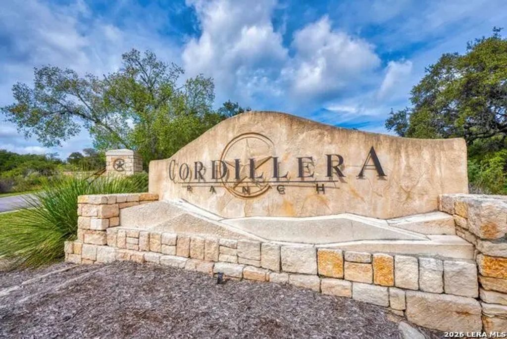 140 Hawkeye Lane, Boerne