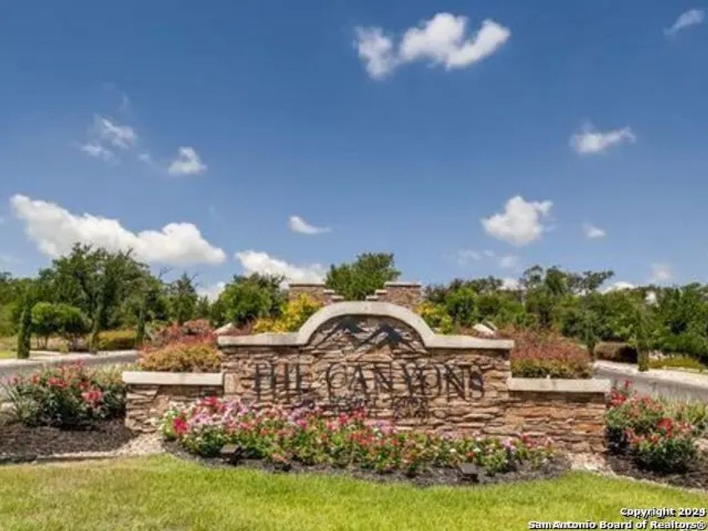 23111 Norfolk Cyn, San Antonio