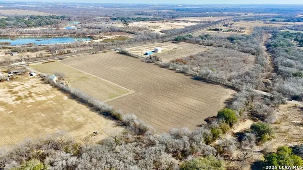 13310 Macdona Lacoste, Atascosa