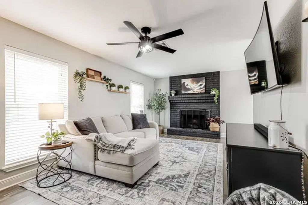 3306 Turnabout, Schertz