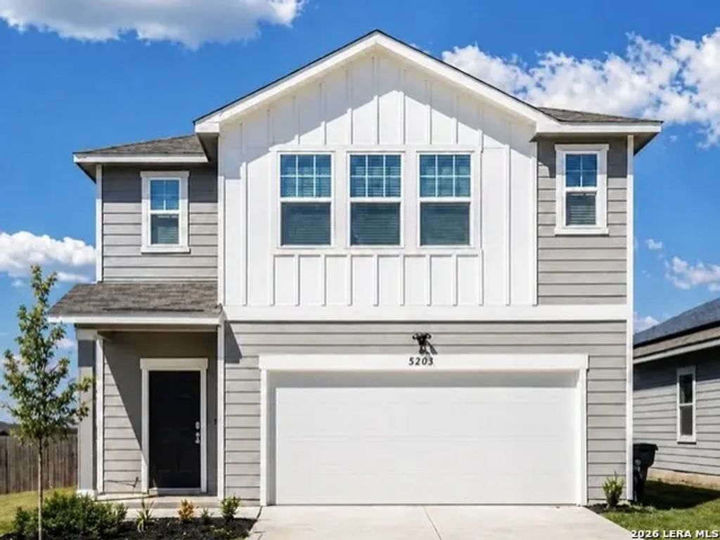 5203 Winding Stream, St Hedwig