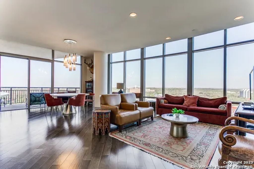 4242 Broadway 1204, San Antonio