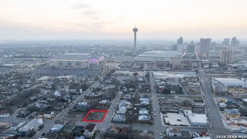 122 & 128 Omaha St., San Antonio