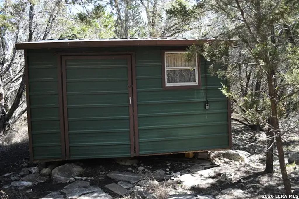121 Agarita, Spring Branch