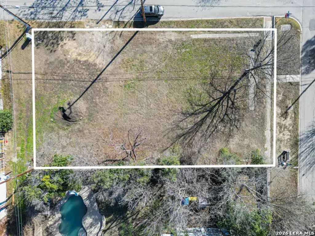 1003 W Woodlawn Ave, San Antonio