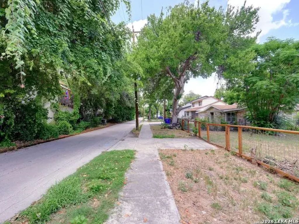 234 Russell, San Antonio