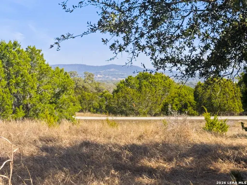 1046 Buckskin Trail, Bandera