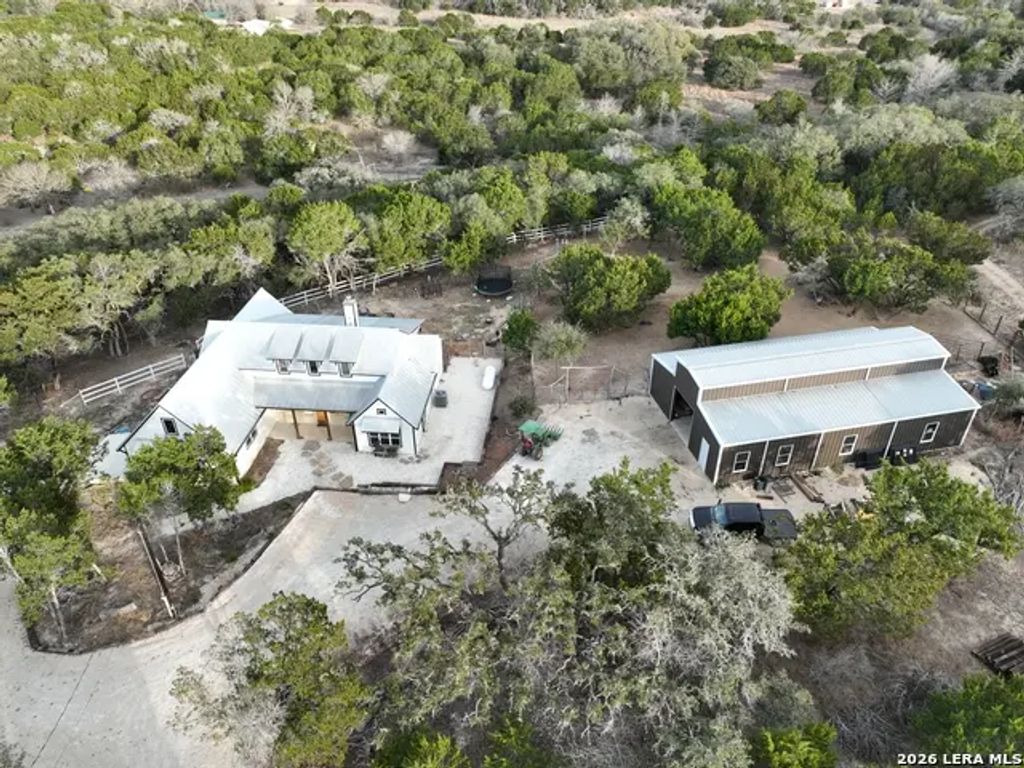 585 English Hollow, Bandera