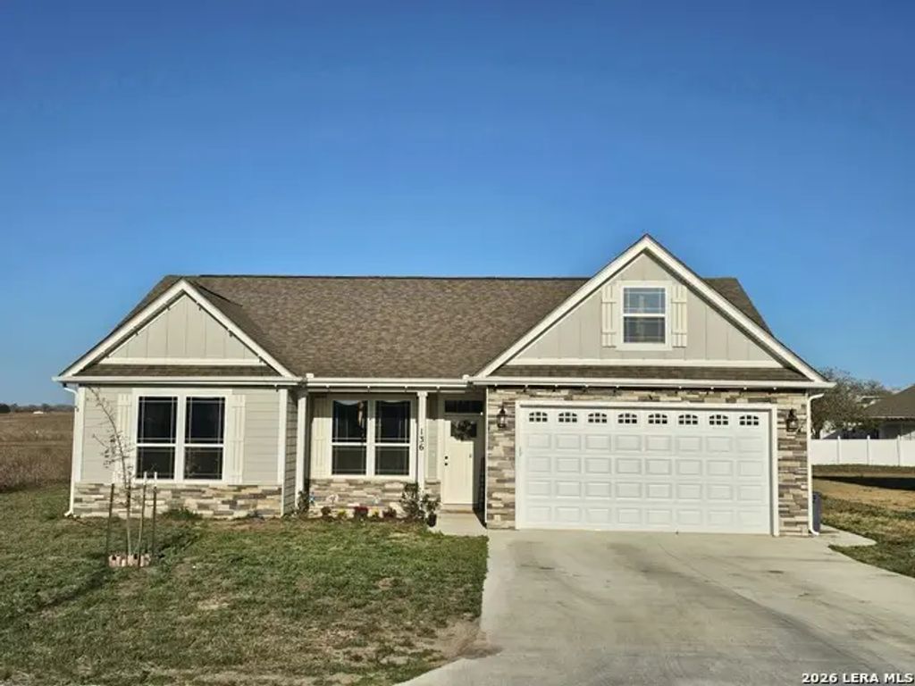 136 Turnberry, La Vernia