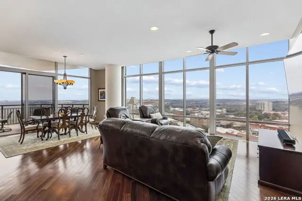 4242 Broadway 1504, San Antonio