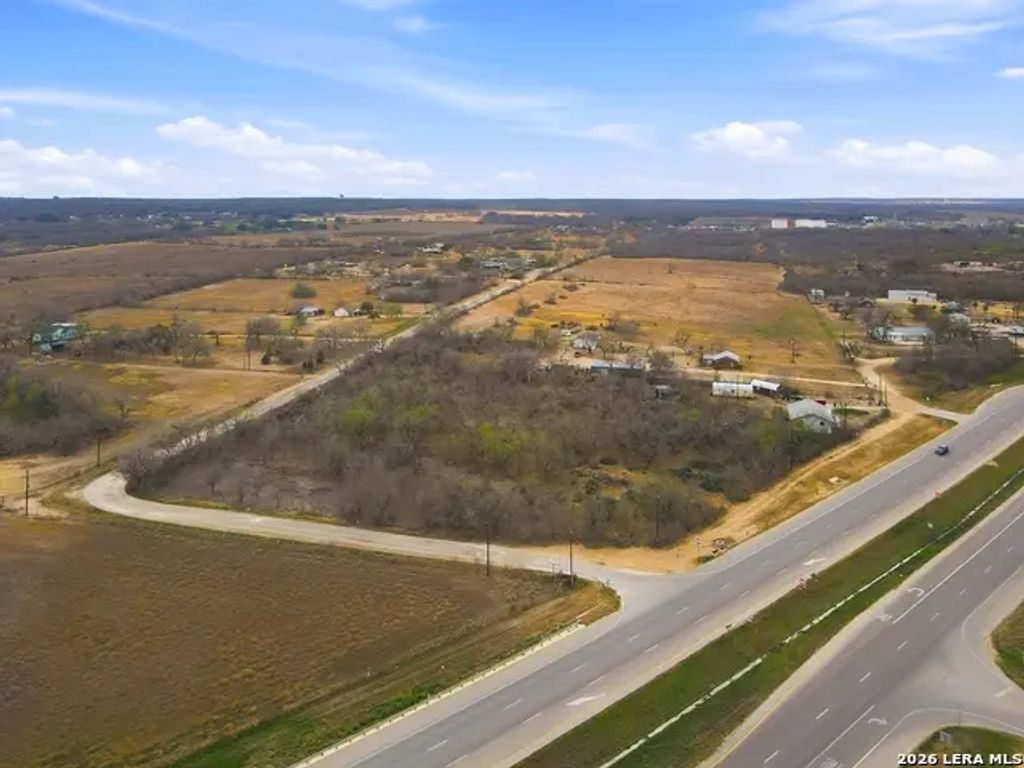 4988 S Loop 1604 E, Elmendorf